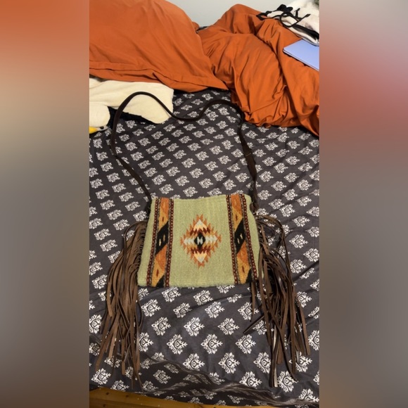 Fringe cross body bag. - Picture 1 of 1